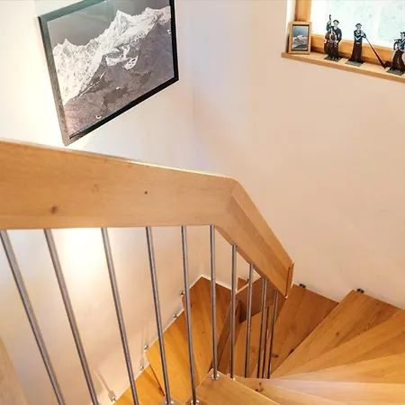 Chalet Traditionelles Für Erholsame Wintertage Saas-Fee